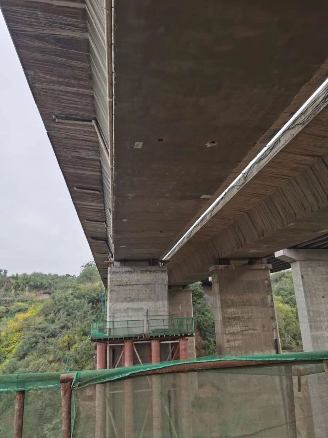 庄河桥梁加固前制定可行设计方案图并用对施工方法